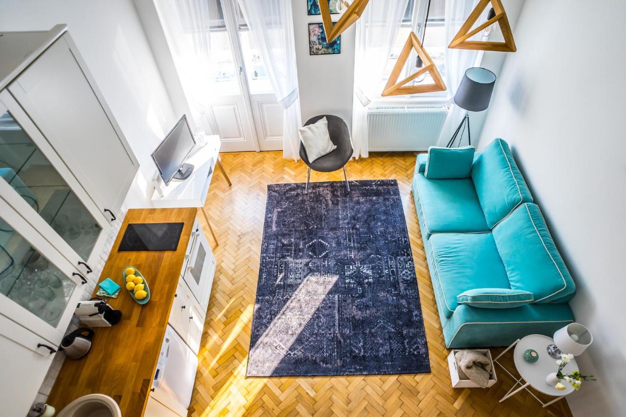 Ybl Apartment City Center Székesfehérvár Exteriör bild